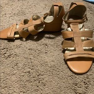 Tahari sandals with a small heel